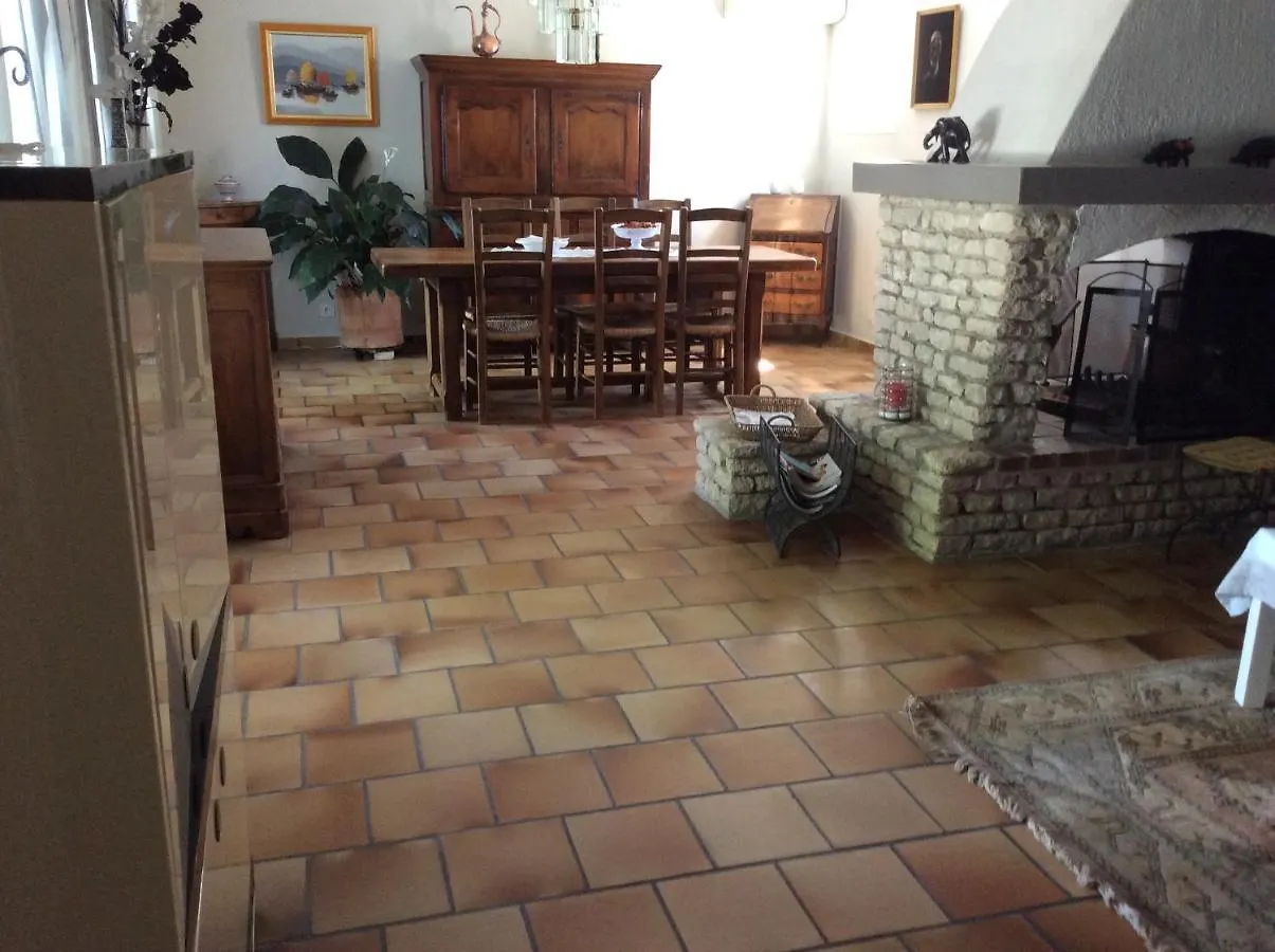 Villa Mireille Calme Arboree Piscine Sans Vis A Vis Securisee Morieres-les-Avignon 0*,  France